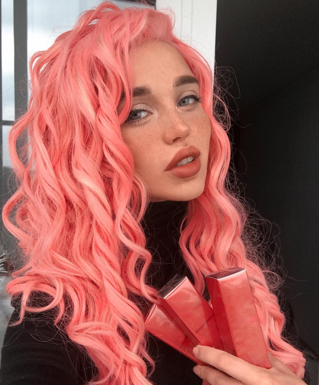 Imstyle Rose Pink Long Wavy Synthetic Glueless Lace Front  display picture 1